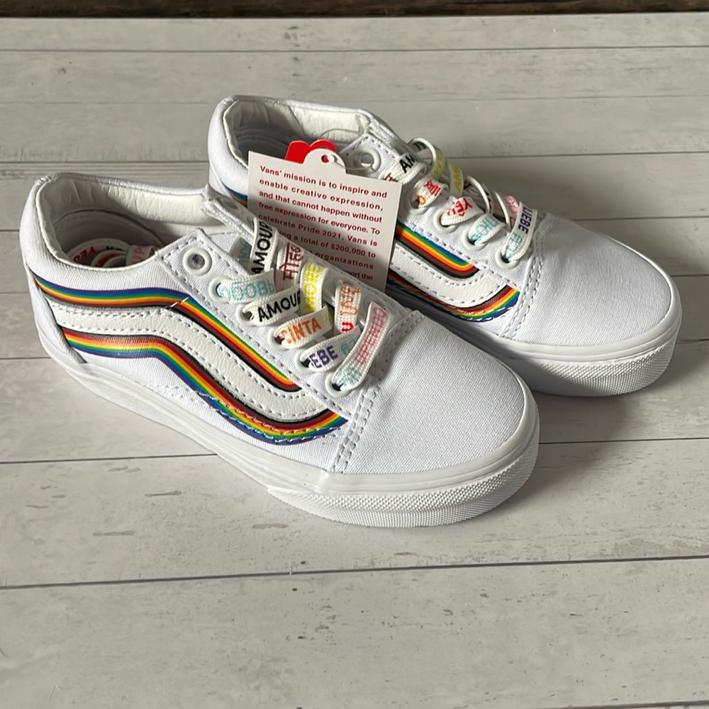 New Kids vans old skool pride white 
Youth size 11
